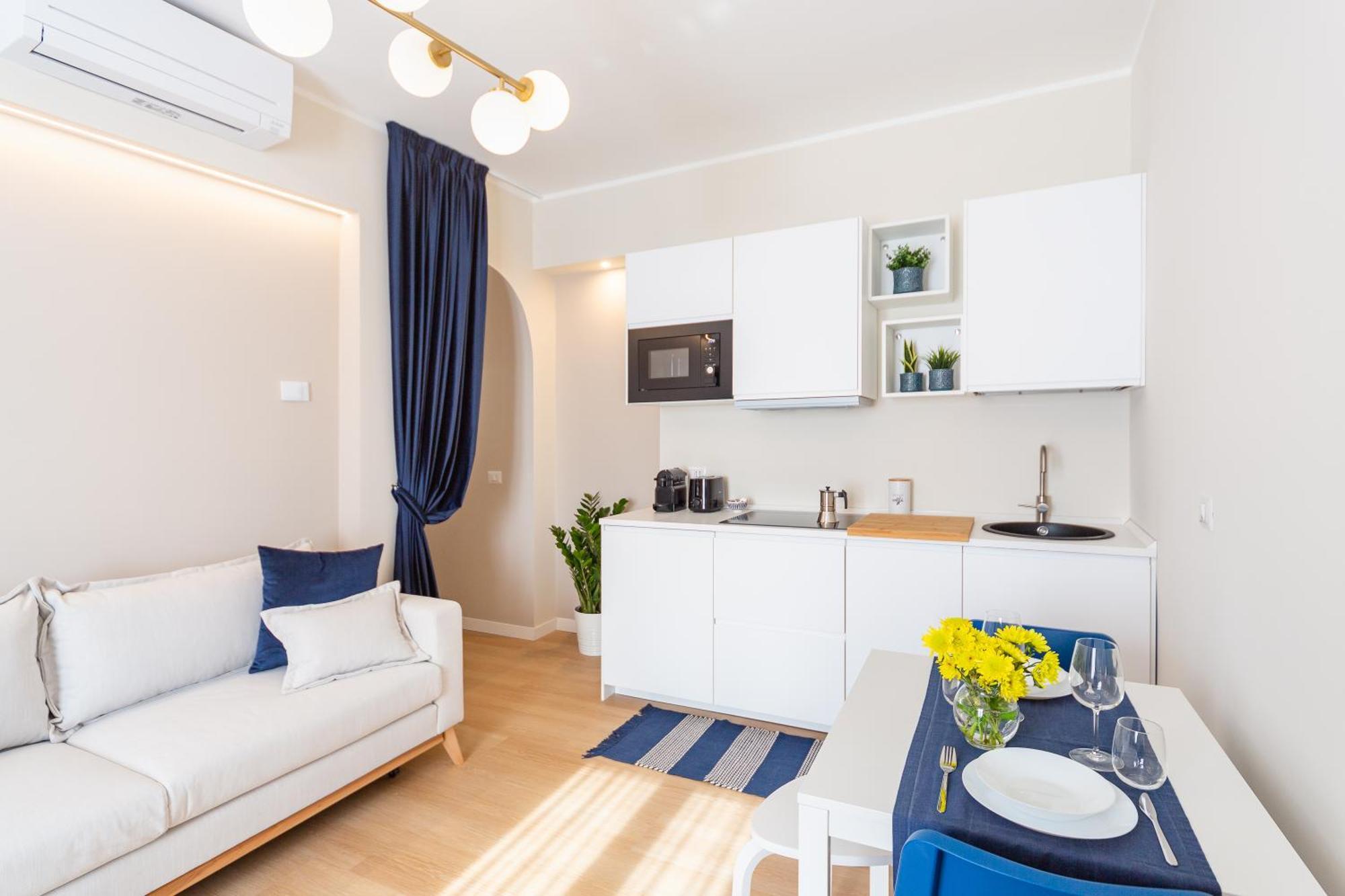 Apartment Just Urban Stays - Romantic Navigli Apartment *